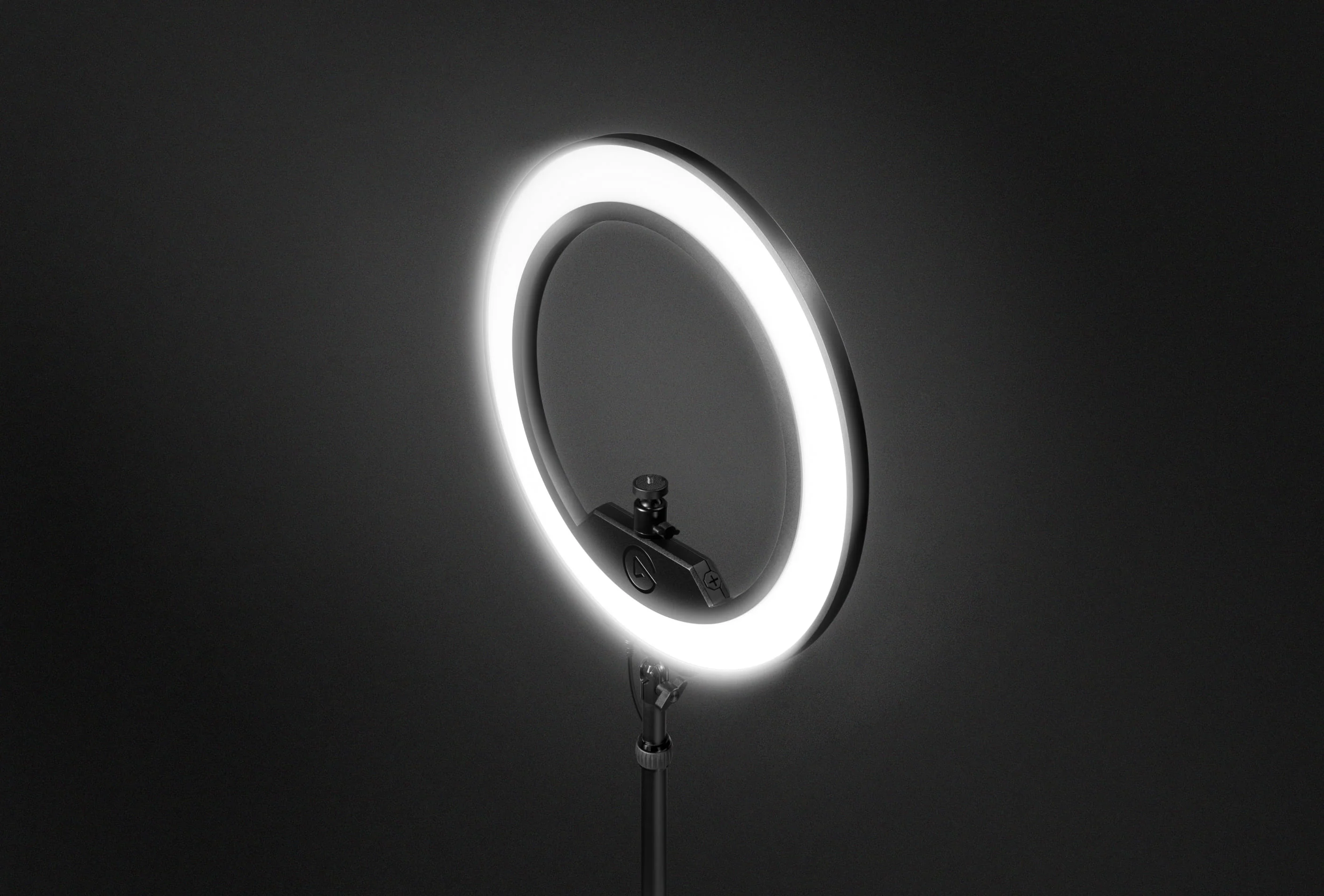 Elgato Ring Light , Illuminate on Command , Designed to flatter the skin, eliminate shadows , 10LAC9901 - Image 4