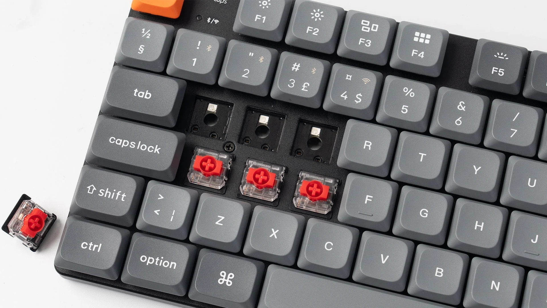 Keyboard Keychron K1 Max K1M-H1 , QMK/VIA Wireless/Bluetooth Mechanical Keyboard , Red Switch (Hot-Swappable) , ANSI 80% TKL low Profile , US Layout , Black/Grey , K1M-H1 - Image 3