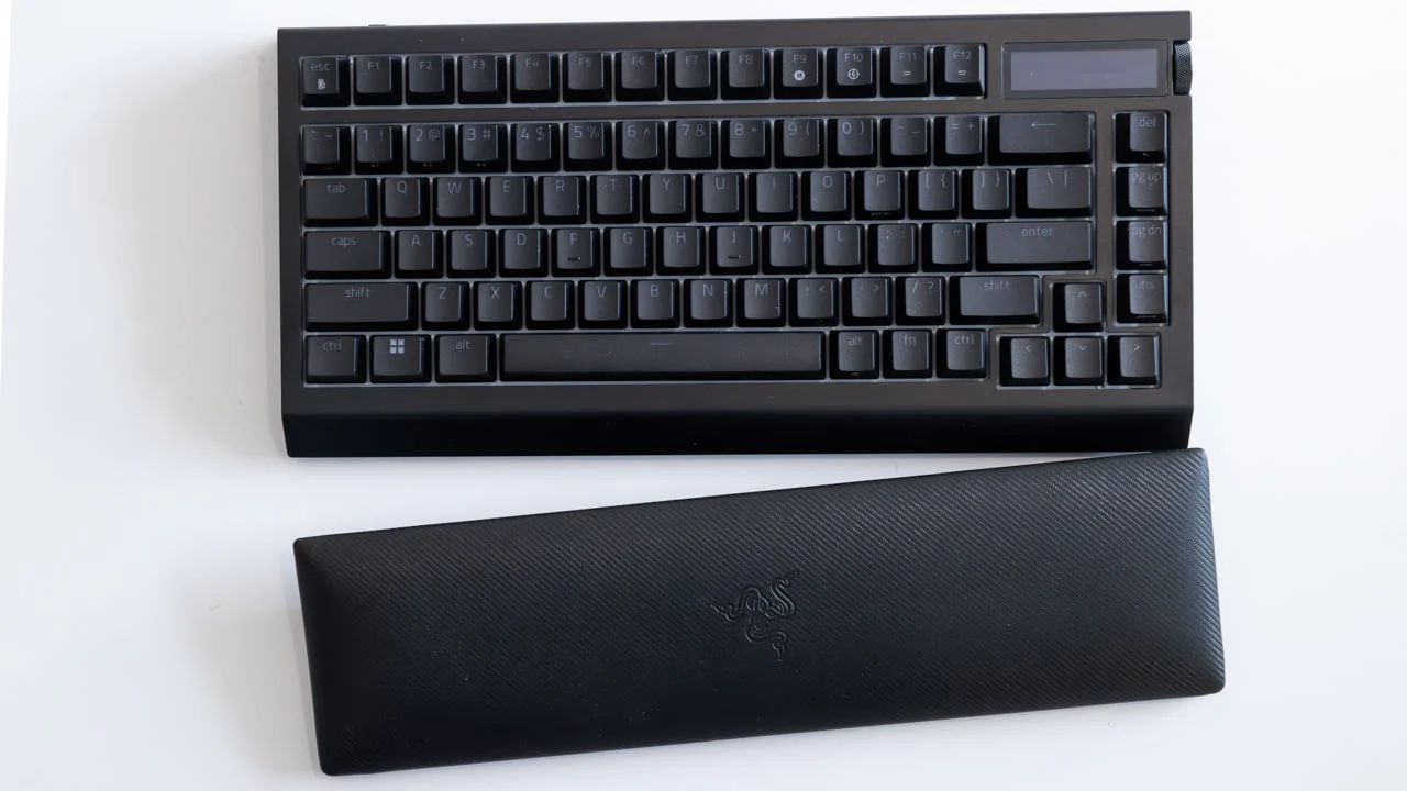 Keyboard Razer BLACKWIDOW V4 75% Pro Wireless/Bluetooth Chroma RGB + Underglow LED RGB , Orange Switches , Black , RZ03-05130100-R3M1 - Image 2