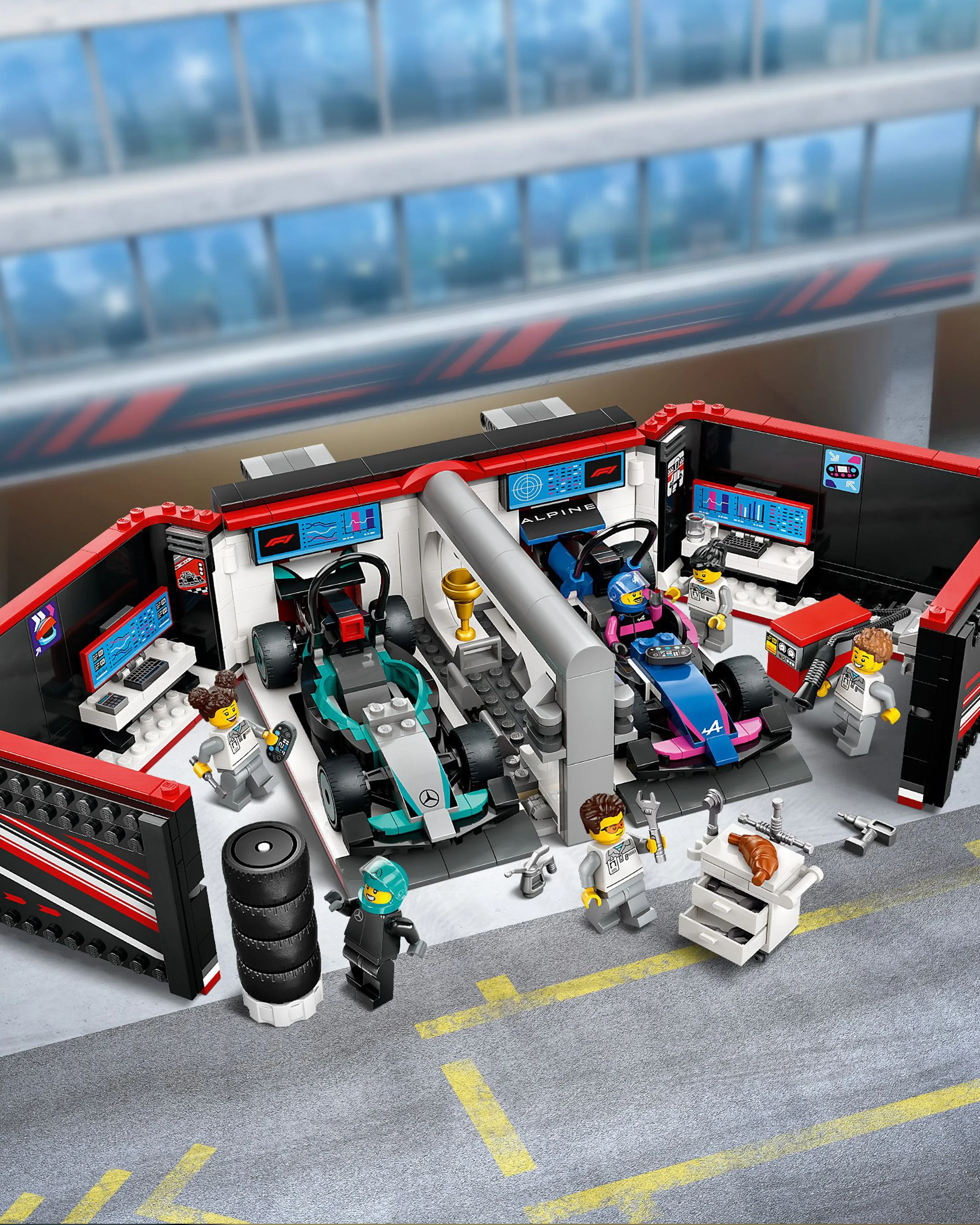 Lego City Formula 1 Garage & Mercedes-AMG and Alpine Race Cars 60444 - Image 3