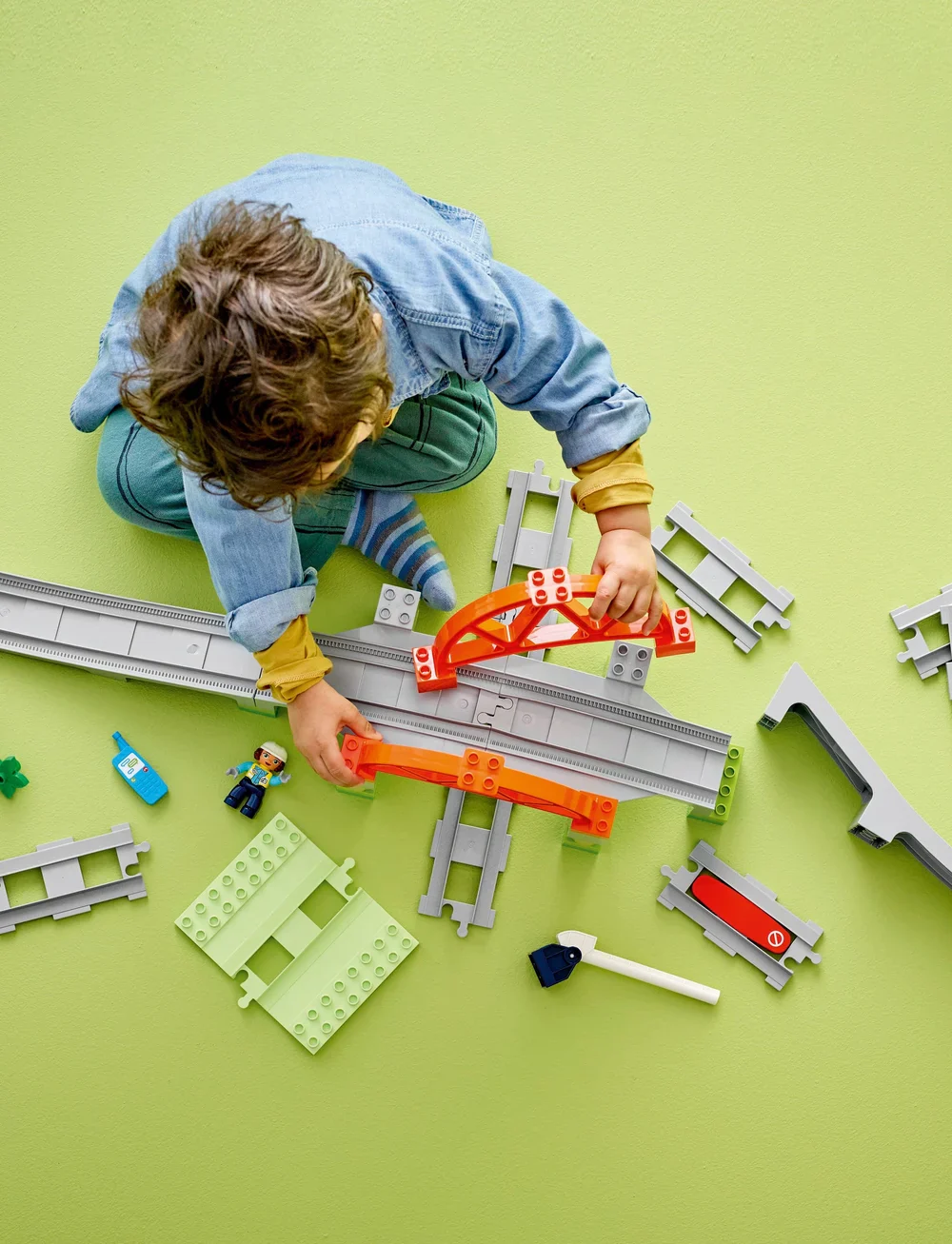 Lego Duplo Train Bridge and Tracks Set 10426 - Image 4