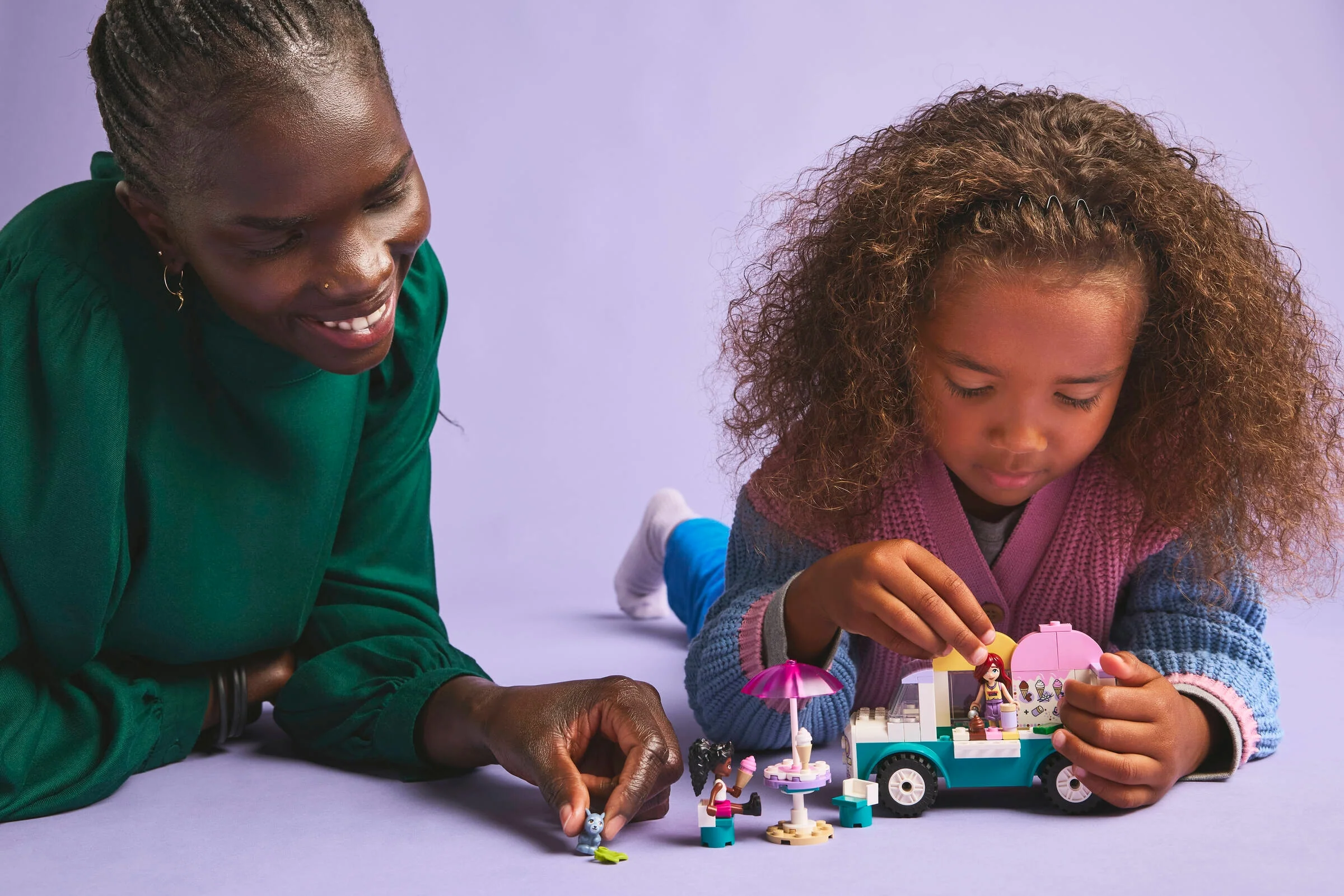 Lego Friends Heartlake City Ice Cream Van 42644 - Image 4