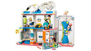 Lego Friends Sports Center 41744 - Image 3