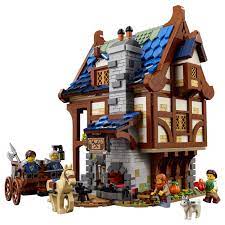 Lego Ideas Medieval Blacksmith 21325 - Image 4