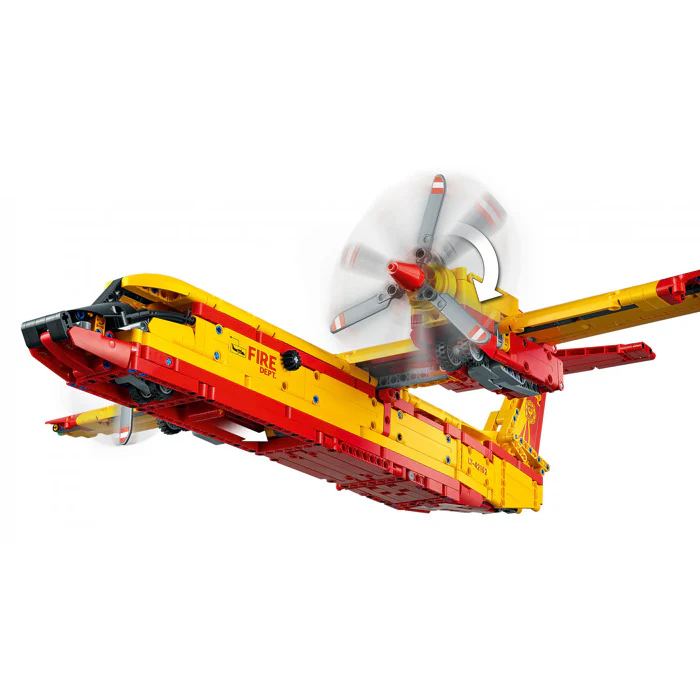 Lego Technic Firefighter Aircraft 42152 - Image 7