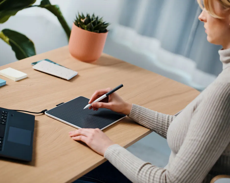 Wacom One Pen Tablet  Small - Image 4